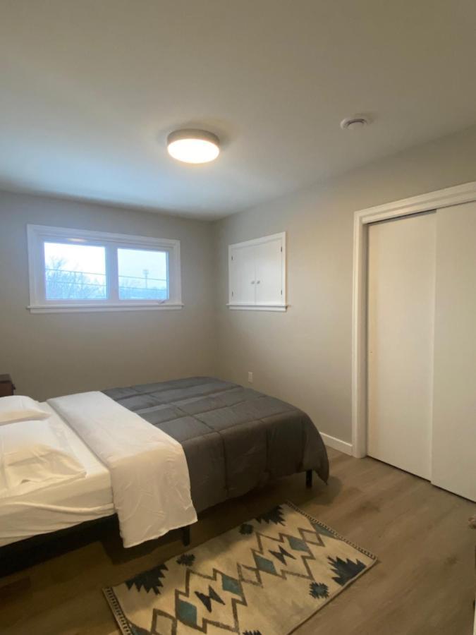 Private Room Lakeview House- Westmount Moncton Kültér fotó